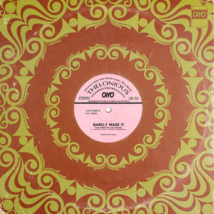 沟厕全景偷拍美女撒尿
