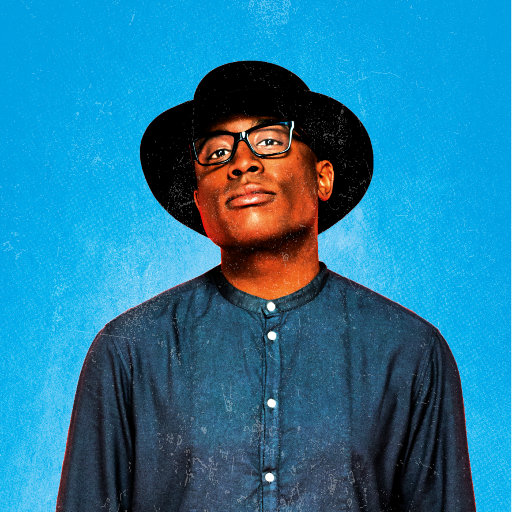 沟厕全景偷拍美女撒尿
